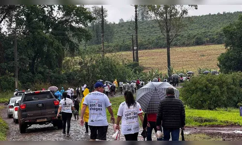 Fiéis renovam a fé no Caminho Jesus das Santas Chagas em Ivaiporã