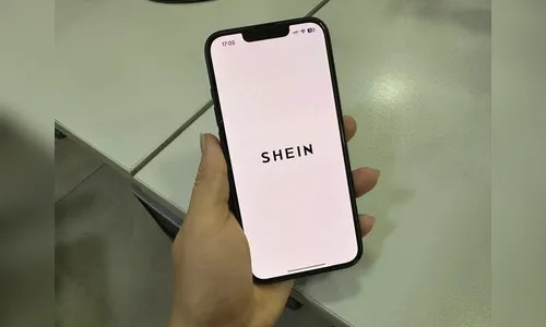 Shein pode ser banida na França por vender bonecas sexuais infantis