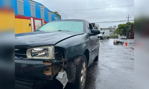 Acidente de trânsito deixa motociclista ferido em bairro de Apucarana