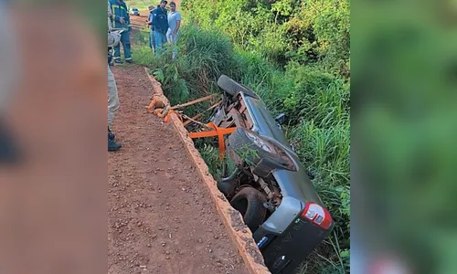 Motorista morre após carro despencar de ponte em Palotina