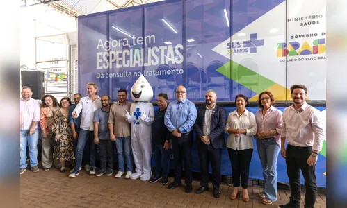Arapongas recebe carreta Agora tem especialistas do governo federal