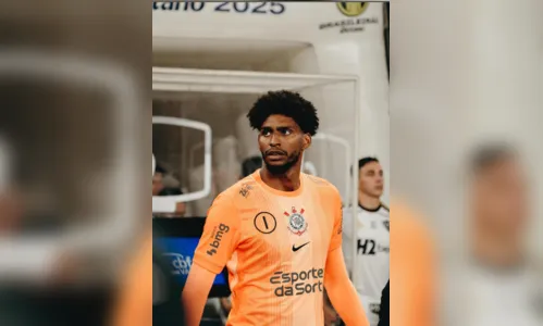 Hugo Souza tem luxação no ombro e vira dúvida no Corinthians