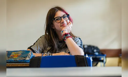 Enem 2025 mobiliza mais de 195 mil estudantes no Paraná neste domingo