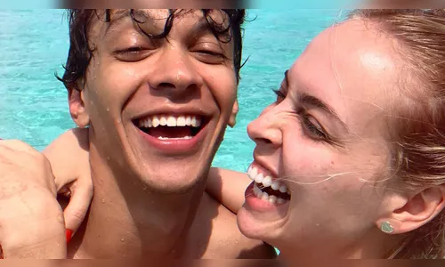 Júlio Cocielo anuncia o fim do casamento com Tata Estaniecki