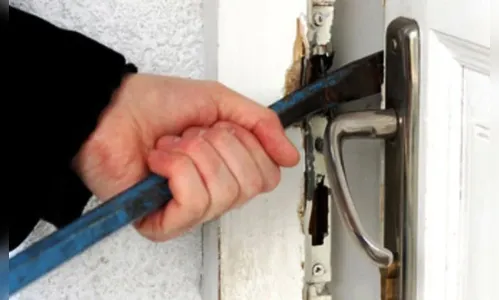 Ladrão entra em casa em Faxinal e furta TVs e eletrodomésticos