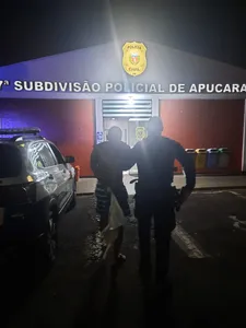 O homem foi conduzido à 17ª Subdivisão Policial de Apucarana (17ª SDP) para as providências legais.