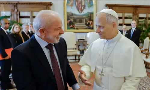 Lula se reúne com papa Leão XIV, pela primeira vez, no Vaticano