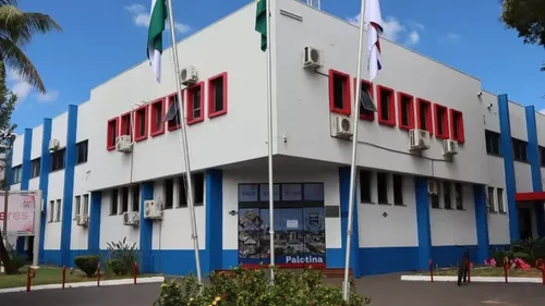 Os concursos contemplam oportunidades para profissionais