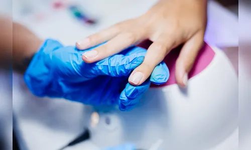 Anvisa proíbe produtos de unhas em gel por risco de câncer