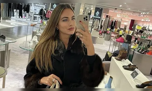 Modelo morre aos 29 anos após ser esfaqueada pelo namorado