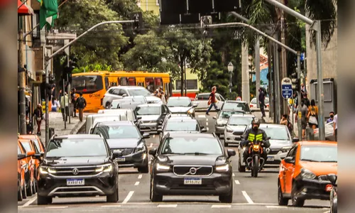 Emplacamentos aumentam 34,2% em dois meses após redução do IPVA no PR