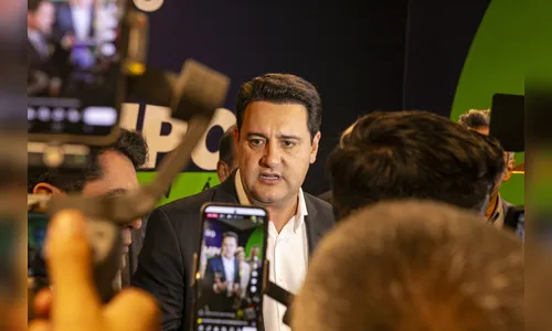 Ratinho Jr. vence Lula em 2º turno, aponta nova pesquisa