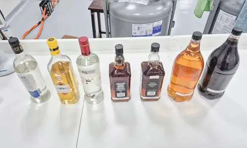 Polícia fecha fábrica que adulterava bebidas em São Paulo