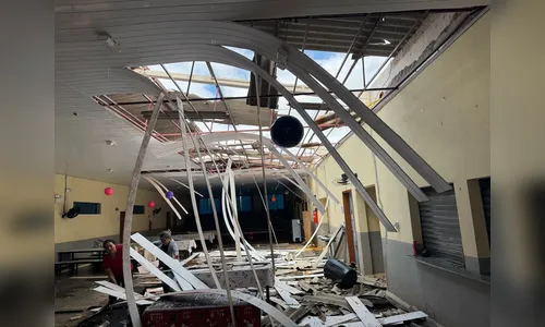 Temporal causa estragos e prefeitura trabalha em Nova Amoreira