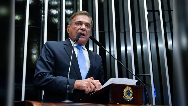 Ex-senador e ex-governador Álvaro Dias