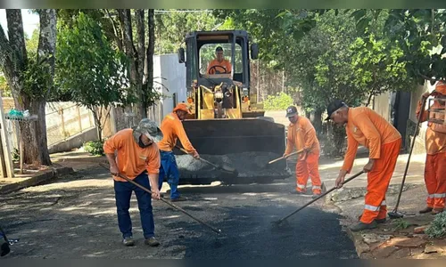 Codar executa serviços de tapa-buracos na Rua Jurutau e em Aricanduva