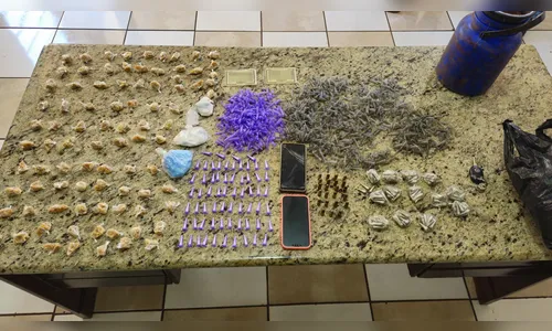 Mulher é presa com crack, cocaína e munições em Apucarana