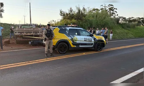 Casal morre após colisão entre moto e F-4000 na PR-466