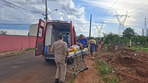 Adolescente é atropelado e fica ferido em Apucarana; veja