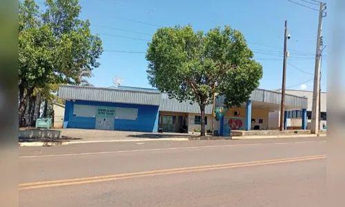 Mulher armada com canivete agride médica em centro de saúde no PR