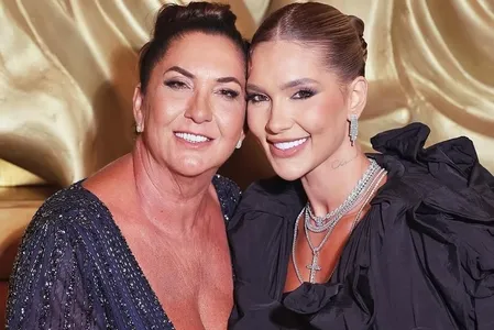 Ambas se encontraram no aeroporto