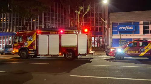 Ao chegarem no local, os bombeiros constataram que não se tratava de um incêndio, mas sim de um disparo do dispositivo anti-furto da agência