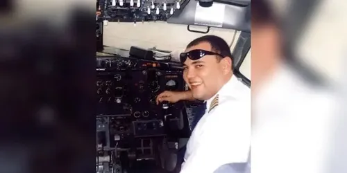 Aos 25 anos, Marcelo fingiu ser filho do dono da Gol Linhas Aéreas durante uma festa de carnaval em Recife (PE).