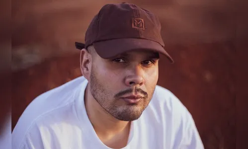 Assis lança “Arapuca”, seu primeiro disco solo de MPB