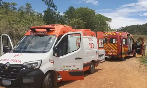 Mãe morre após levar choque enquanto tentava salvar filho em piscina