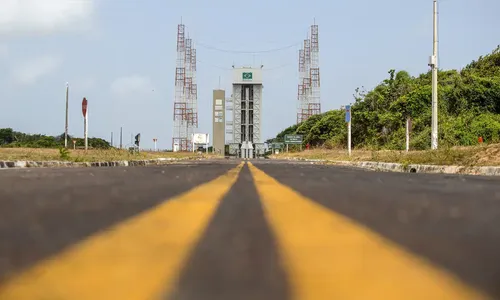 Brasil realiza 1º lançamento comercial de foguete nesta quarta- feira