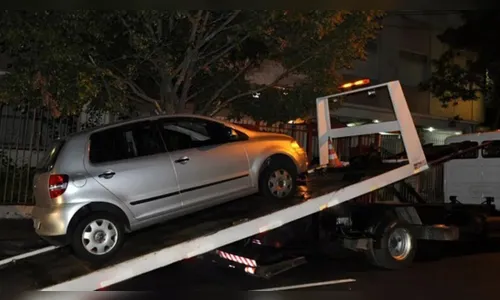 PM autua motorista sem CNH e apreende carro em Ivaiporã