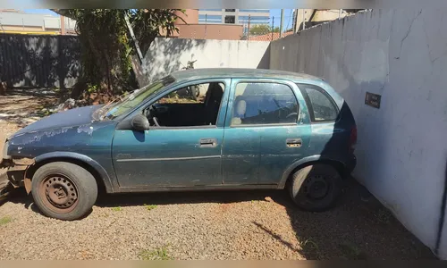 Carro furtado é recuperado horas depois pela PM em Arapongas