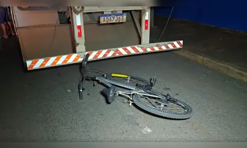 Ciclista morre após colidir com caminhão estacionado em Londrina