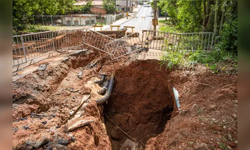 Prefeitura de Apucarana adota medidas emergenciais para reparar cratera