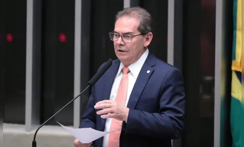 Câmara aprova projeto que reduz penas de Bolsonaro e outros condenados