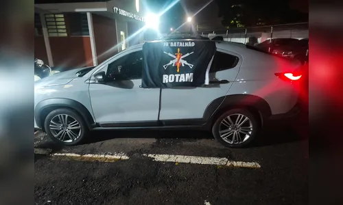 Carro 'dublê' roubado no Rio é apreendido em residência de Apucarana
