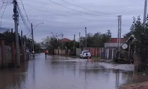 Inmet alerta para tempestade de grande perigo em regiões do Paraná