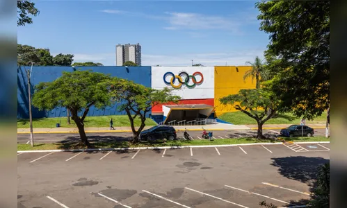 Motorista tem som de carro furtado no estacionamento do Lagoão