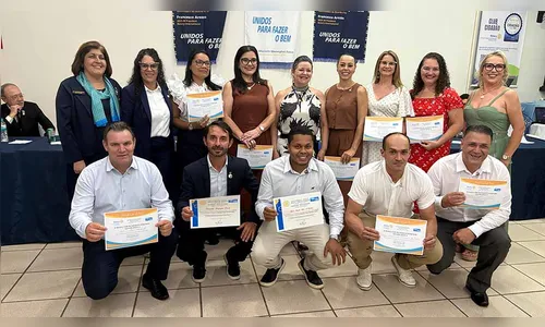 Governadora do Rotary visita Ivaiporã em posse de 10 novos associados