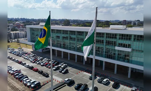 Antecipação do 13º salário terá impacto de R$ 148 milhões no PIB do PR