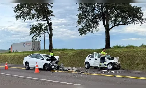 Mãe e filho morrem em acidente no PR; outras 5 pessoas ficaram feridas