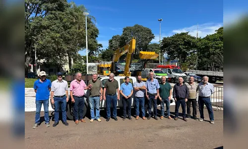 Jandaia do Sul recebe novos veículos e maquinários da prefeitura