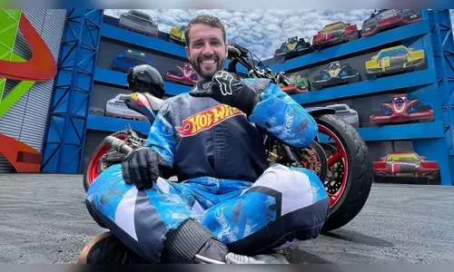 Piloto morre ao sofrer acidente durante apresentação no Beto Carrero