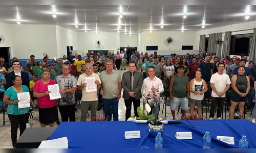 TJPR entrega 99 títulos de propriedade em Jardim Alegre
