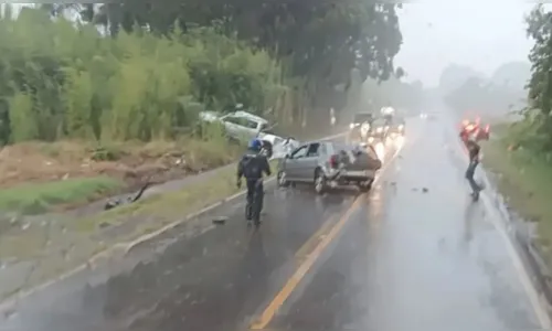 Acidente na PR-272 deixa cinco feridos entre Mauá da Serra e Faxinal