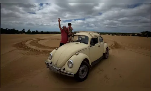 Avô percorre 600 km de Fusca para presentear o neto no RS