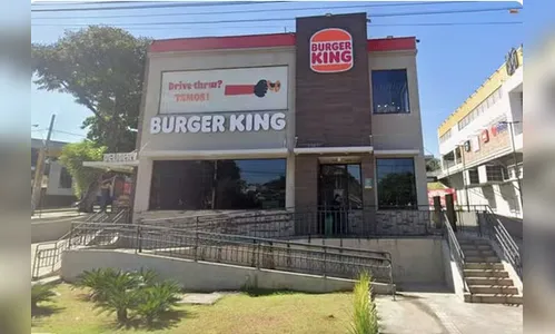 Justiça condena Burger King por impedir funcionária de levar comida