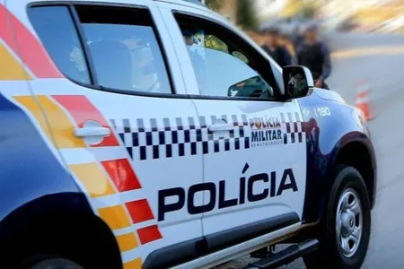 O homem, de 29 anos, foi socorrido no Pronto Atendimento Municipal (PAM), que acionou a Polícia Militar (PM)