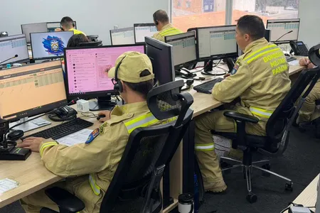 O recurso direciona imediatamente cada chamada para a área especializada