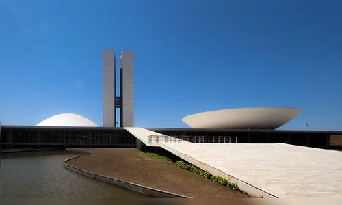 Planalto rejeita texto na Câmara que mantém escala 6x1